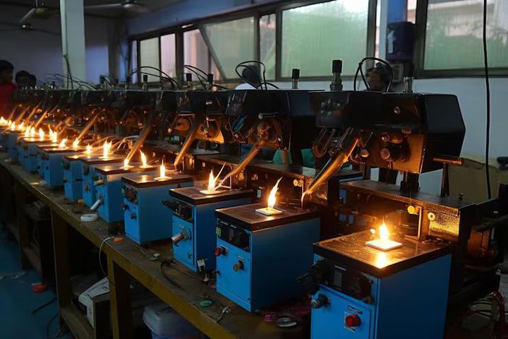 Industrial Soldering Machines: Insights into Robotics & Smart Manufacturing